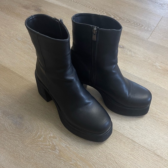 Steve Madden Square Toe platform y2k boots - Picture 2 of 5